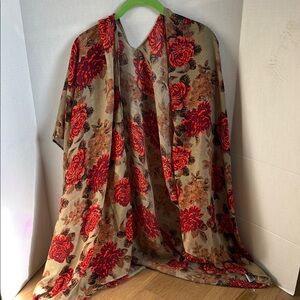 Gold Coast Floral Kimono with Red and Brown Roses